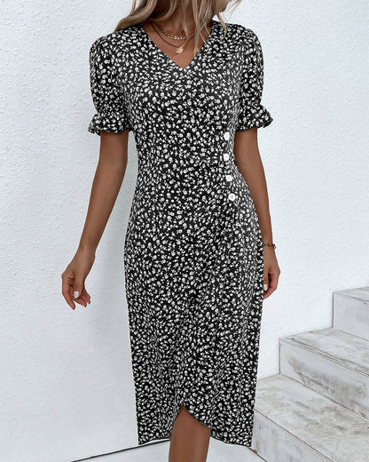 Johanna™ – Feminines Blumenkleid mit schmeichelndem V-Ausschnitt