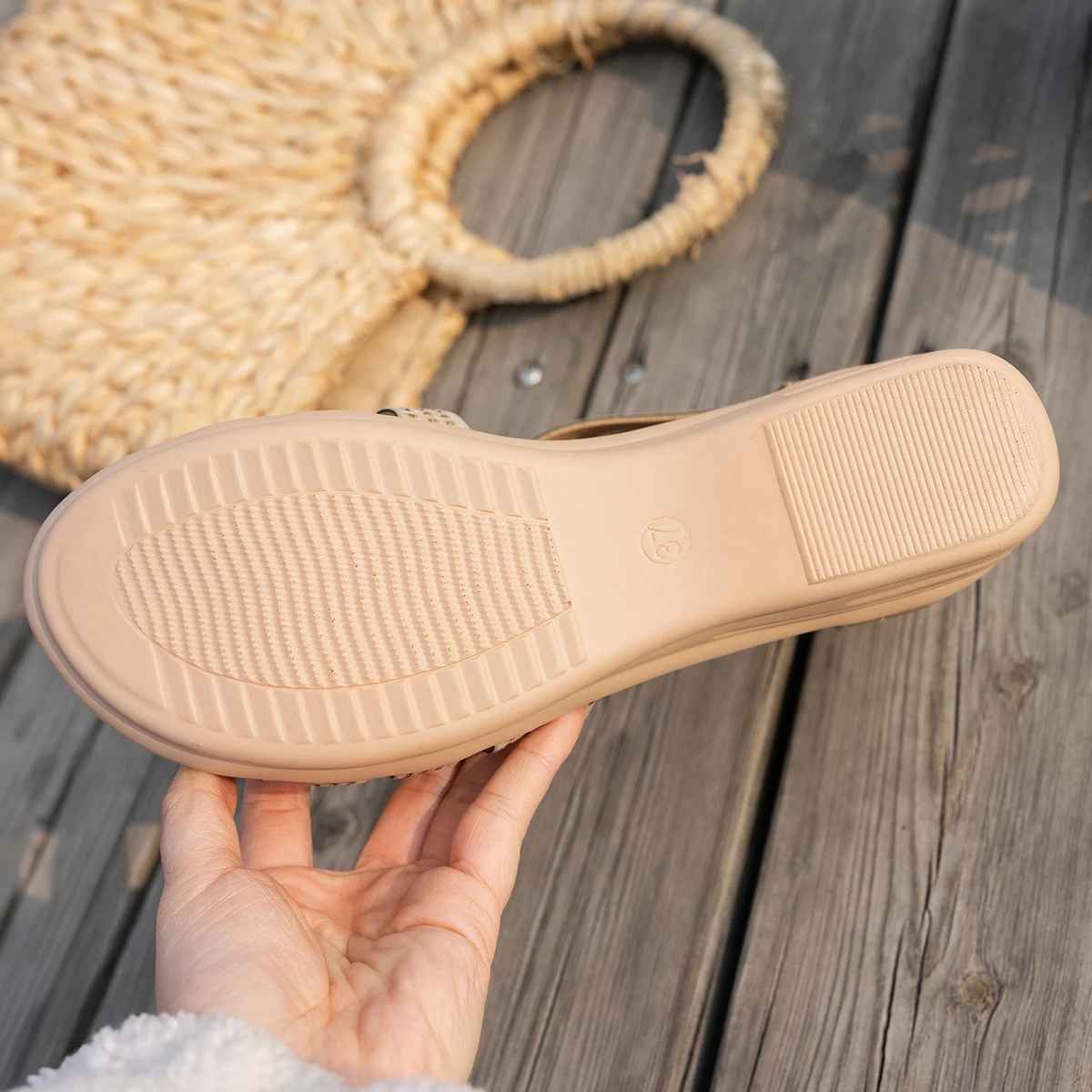 Elna™ – Ultrabequeme orthopädische Sandalen mit komfortablem Absatz