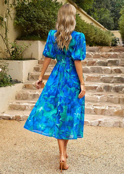 Emma™ – Farbfreudiges Kleid mit V-Ausschnitt